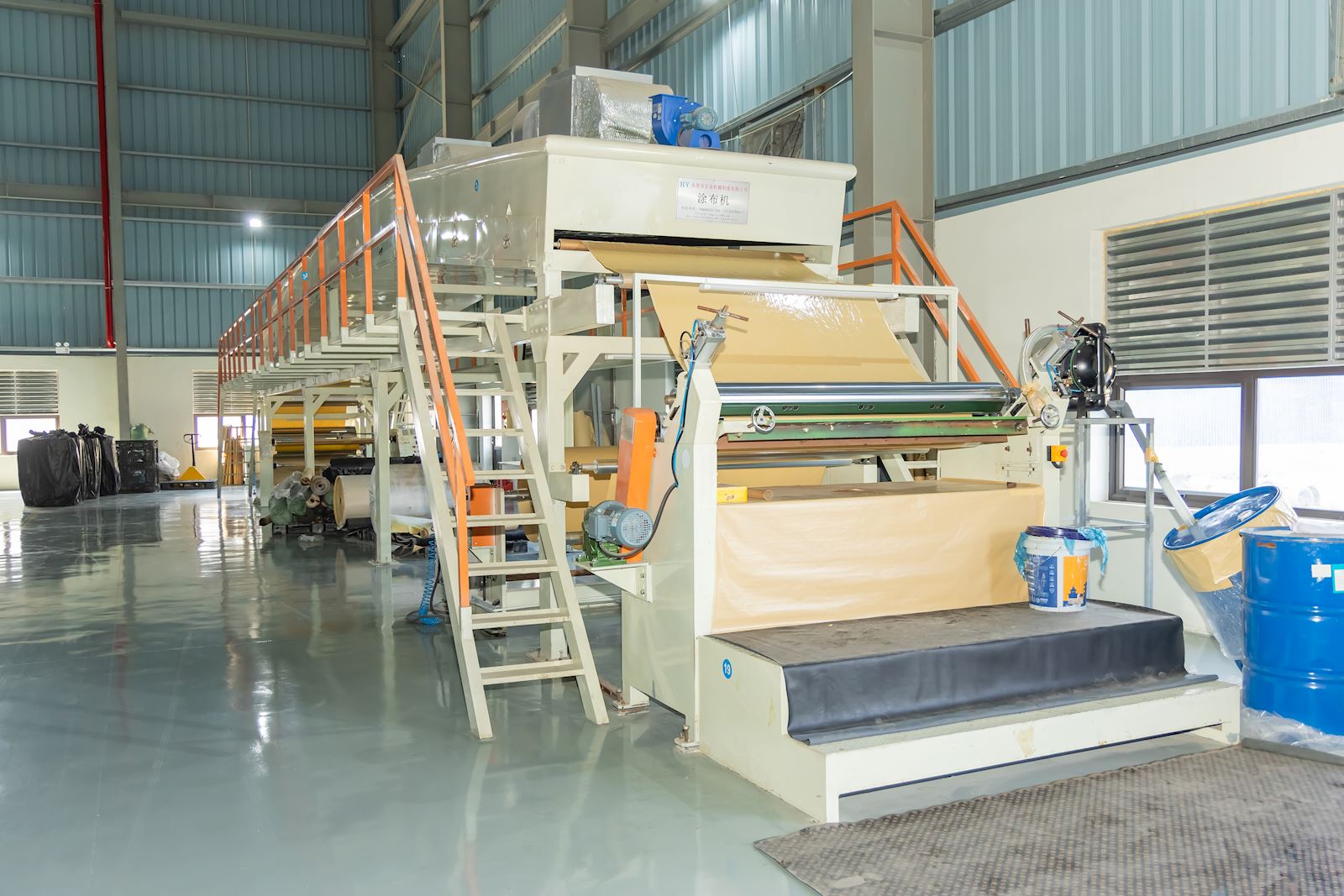 Mút xốp là gì và những ứng dụng của loại vật liệu này trong đời sống hằng ngày